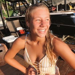 Meet your Posher, Lindsey